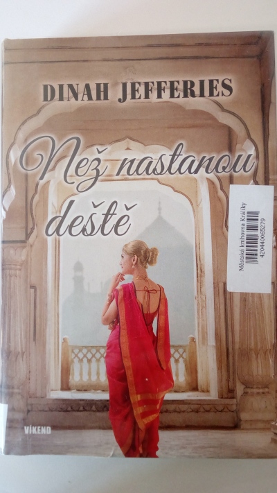 Než nastanou deště