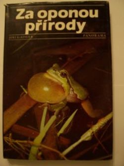 Za oponou přírody