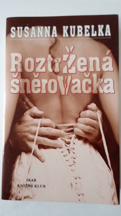 Roztržená šněrovačka