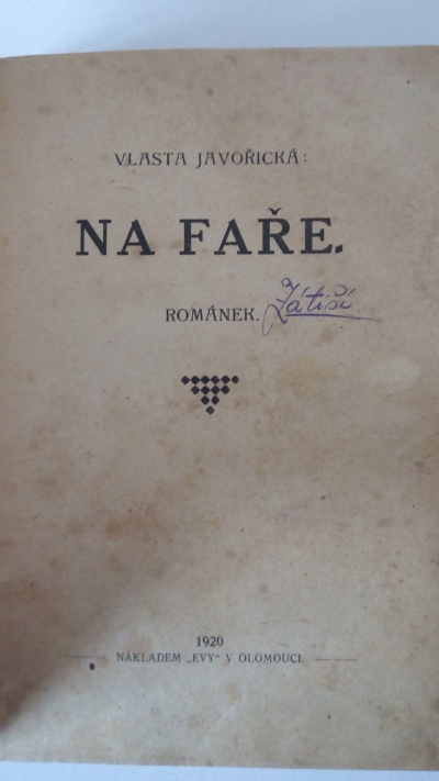 Na faře. Zátiší.