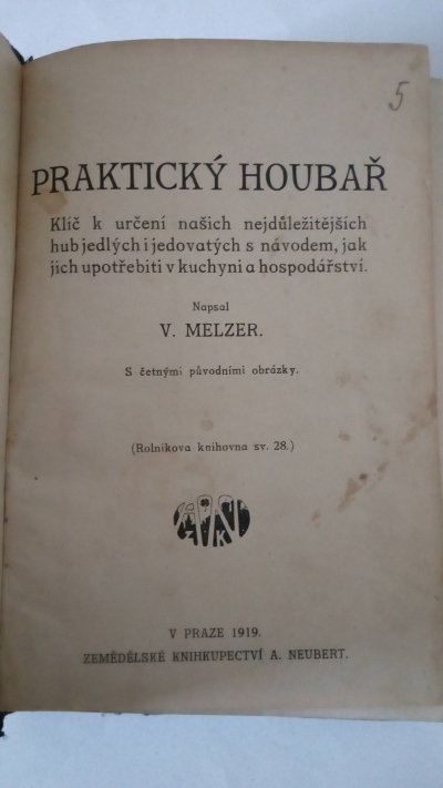 Praktický houbař a další