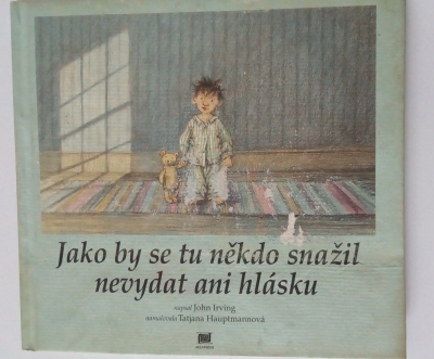 Jako by se tu někdo snažil nevydat ani hlásku