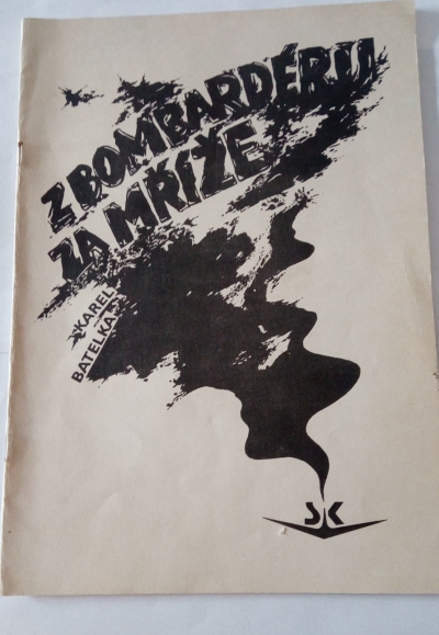 Z bombardéru za mříže