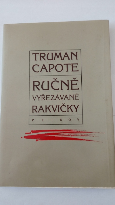 Ručně vyřezávané rakvičky