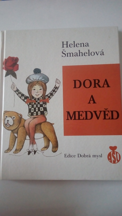Dora a medvěd