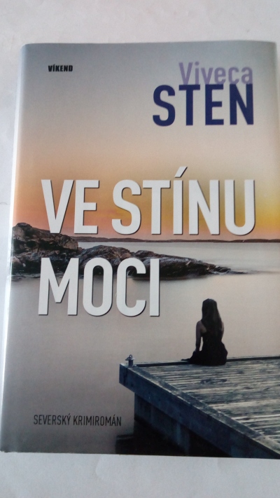 Ve stínu moci