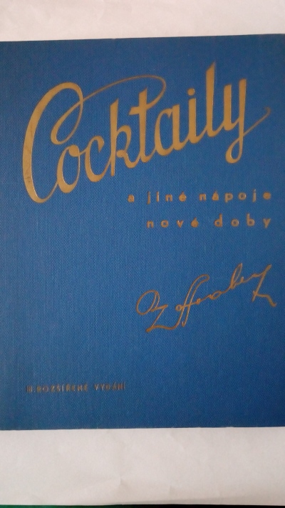 Cocktaily a jiné nápoje nové doby