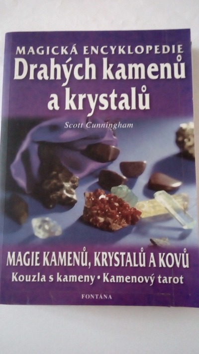 Magie drahých kamenů a krystalů