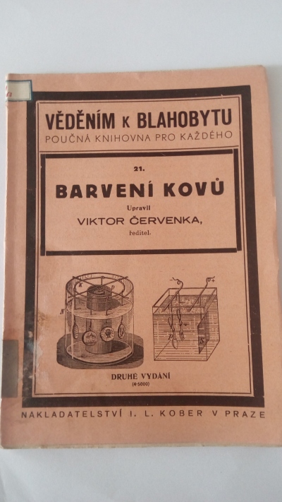 Barvení kovů