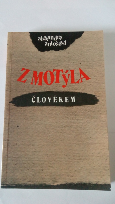 Z motýla člověkem