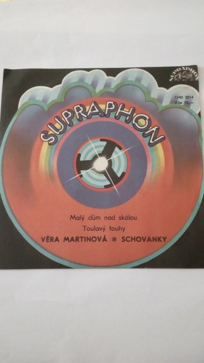 Malý dům nad skálou / Toulavý touhy
