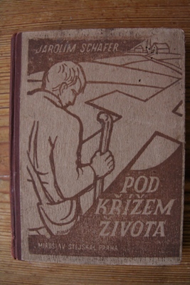 Pod křížem života