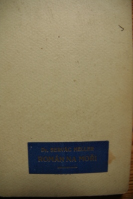 Román na moři