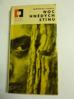 Noc hnědých stínů