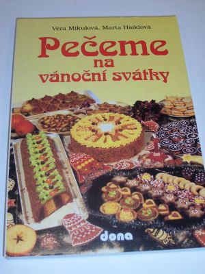 Pečeme na vánoční svátky