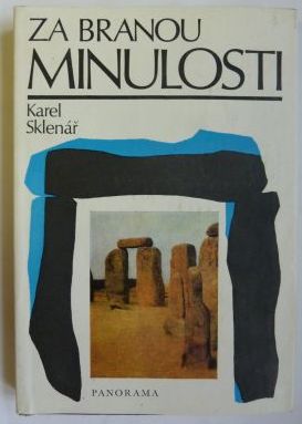 Za branou minulosti