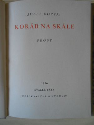 Koráb na skále