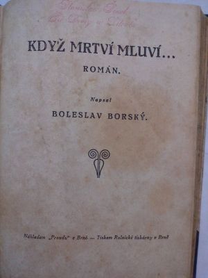 Když mrtví mluví