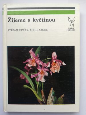 Žijeme s květinou