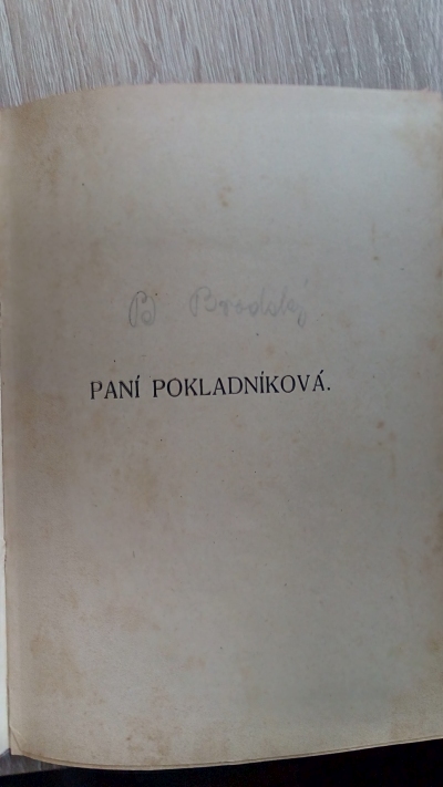 Paní pokladníková
