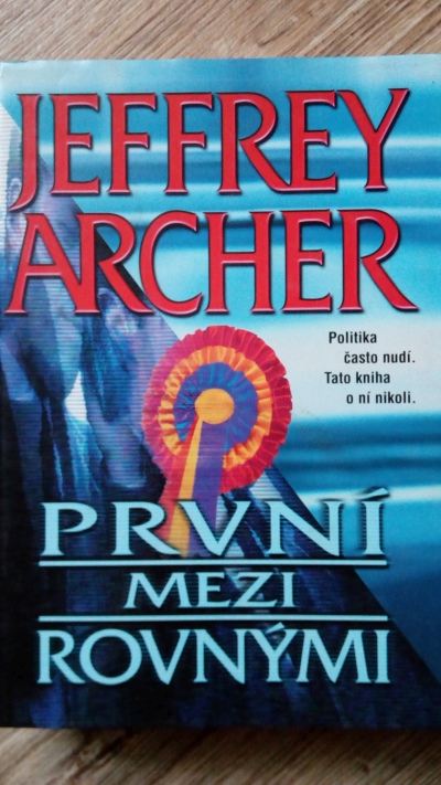 První mezi rovnými