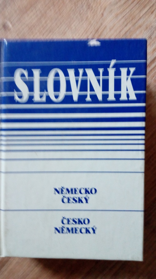 Česko-německý a německo-český slovník