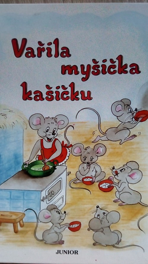 Vařila myšička kašičku