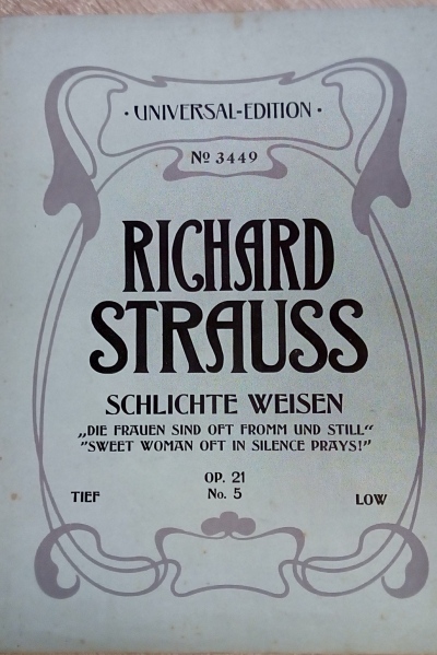 Die Frauen sind oft fromm und still