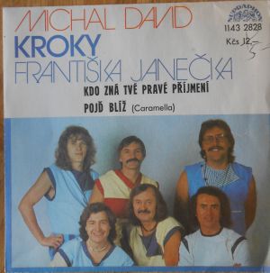 Kdo zná tvé pravé příjmení + Pojď blíž