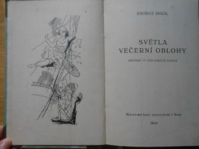 Světla večerní oblohy