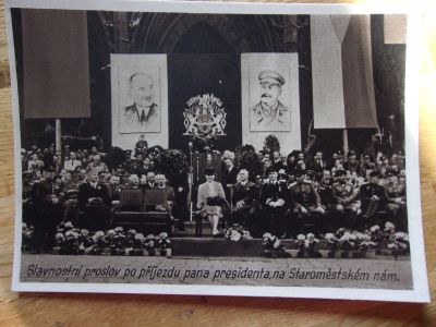 Slavnostní proslov po příjezdu pana presidenta na Staroměstném nám.