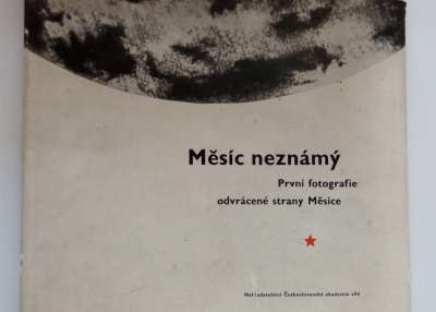 Měsíc neznámý