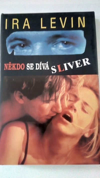 Někdo se divá 