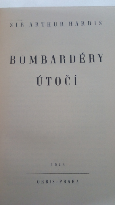 Bombardéry útočí