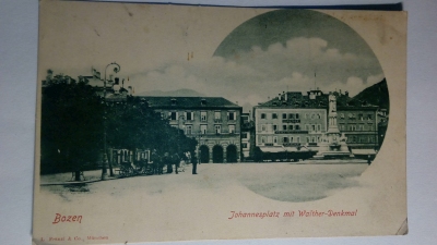 Bozen - Johannesplatz mit Walther-Denkmal