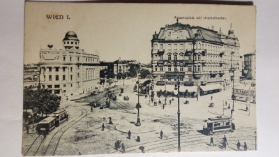 Wien - Aspernplatz mit Uraniatheater