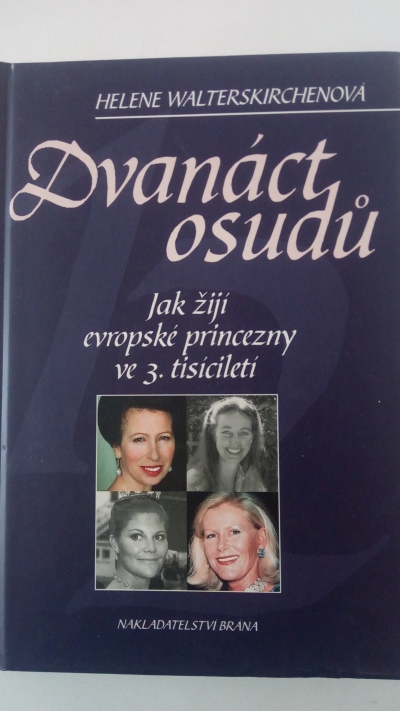 Dvanáct osudů